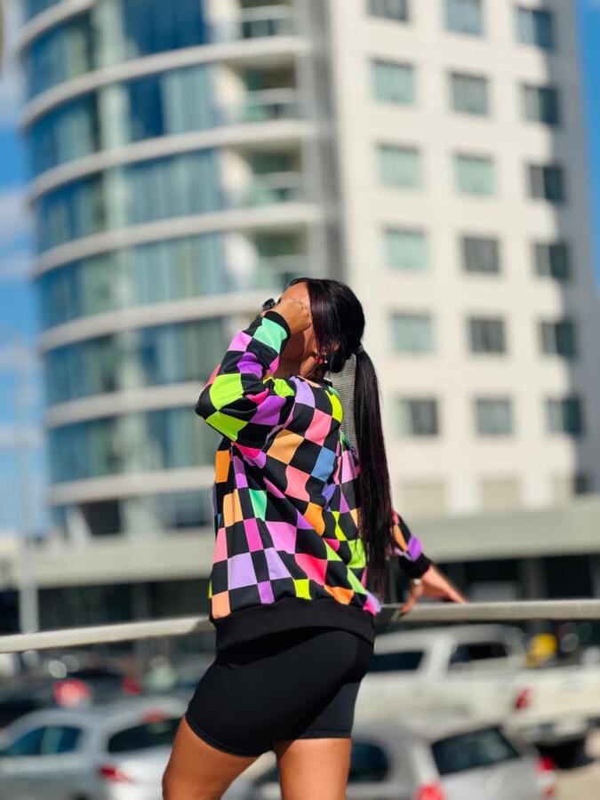 Buzo Over Neon block - Imagen 2