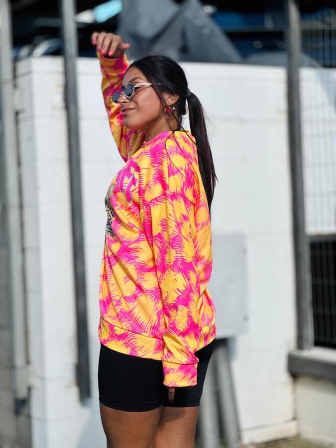 Buzo Over Neon Wild - Imagen 2